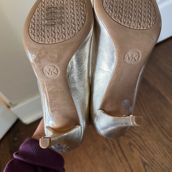 NWOT! Michael Kors heels - Picture 3 of 3